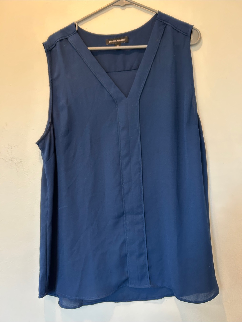 Banana Republic Sleeveless V-Neck Camisole - Navy Blue